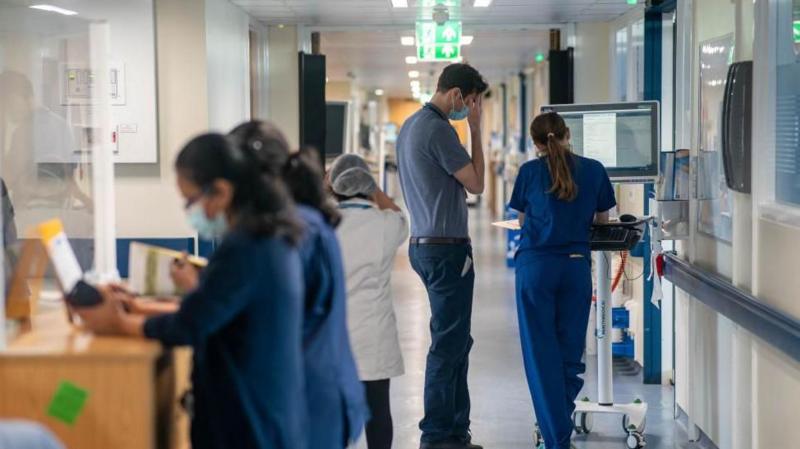 Hospitals warned end-of-life care crisis threatening treatment