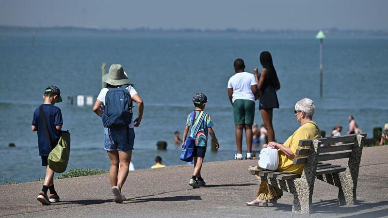 More heatwaves likely as warmer-than-normal summer forecast