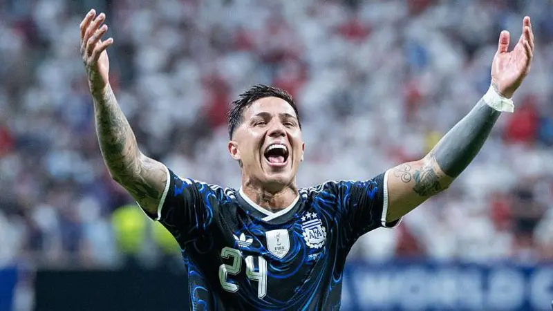 Fernández: Finalista del Chelsea en la Copa del Mundo