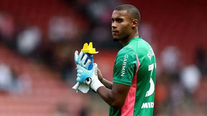 "We are paper thin" says Stoke City manager as goalkeeper Gavin Bazunu is sidelined for six weeks with thigh injury