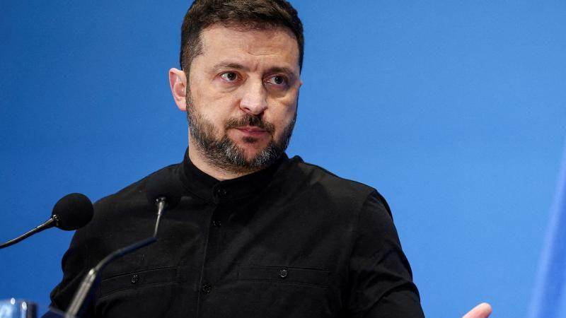 Zelensky rules out ceding Donbas region as Russians make fresh advance