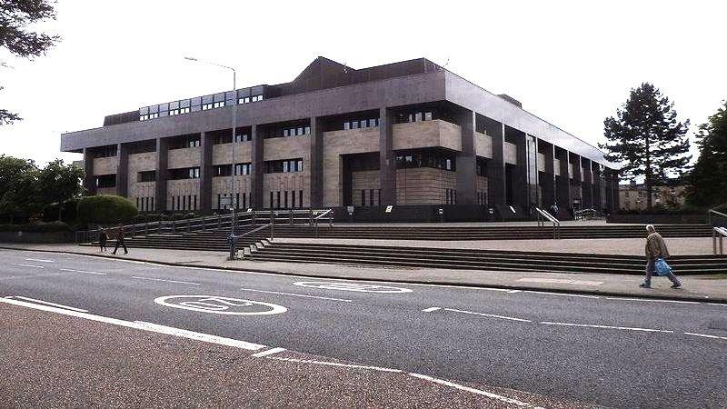 Glasgow Sheriff Court, a brutalist concrete building.