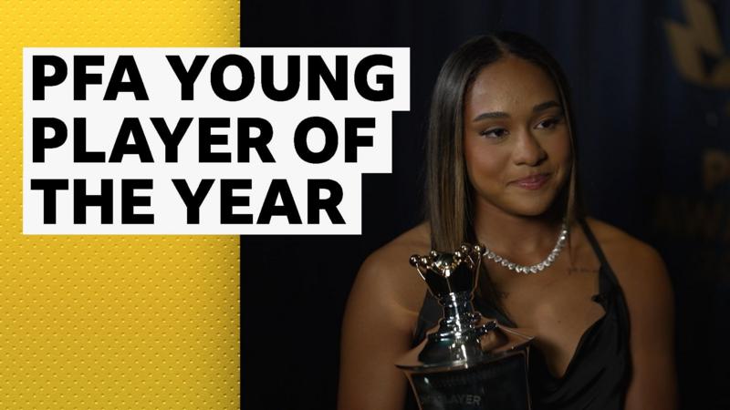Smith Clinches PFA Young Player of the Year Title!