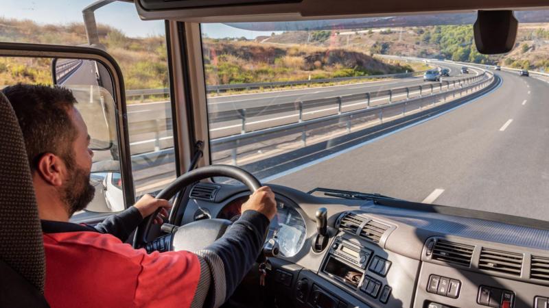 Drive more slowly and work from home to help ease energy crisis, IEA urges