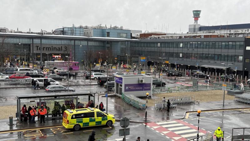 Two more arrested after suspected Heathrow pepper spray attack
