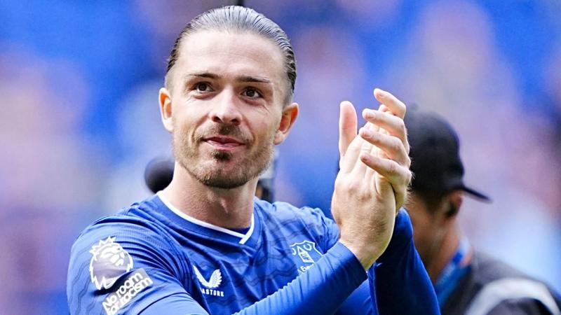 Grealish Wins First Player of the Month Award!