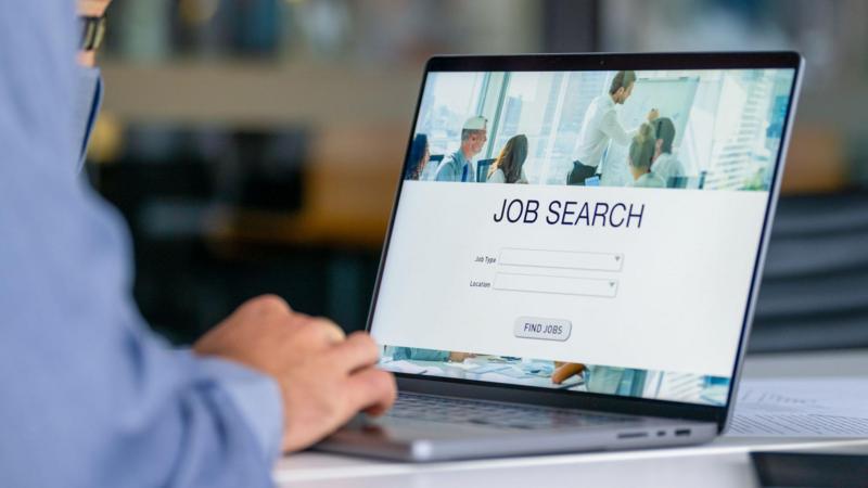 Should more be done to tackle 'ghost jobs', vacancies that don't exist?