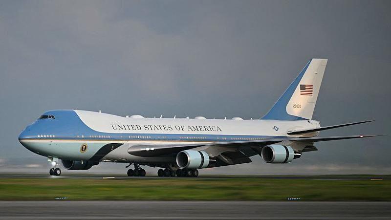 Air Force One being given an exterior makeover, including new colours