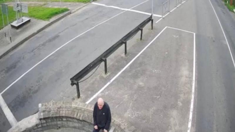 Veteran dissident who refused exile released