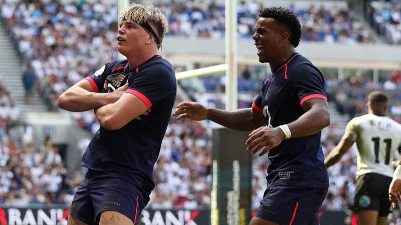 Eleven-try England thrash sorry Fiji to end losing run