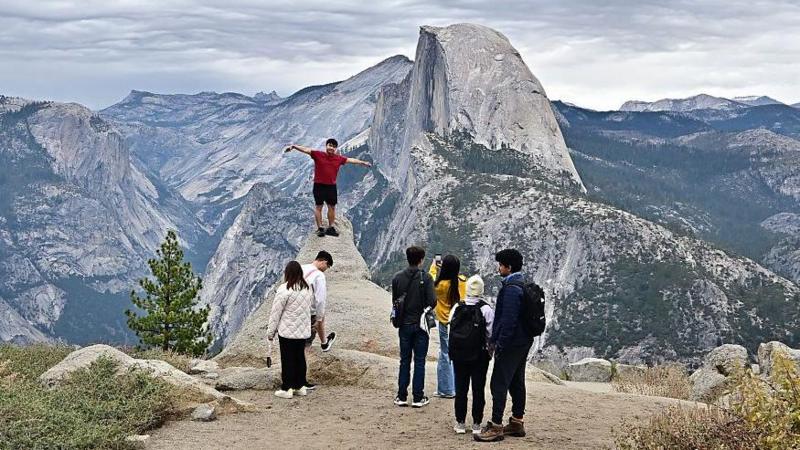 Foreign tourists to pay extra fee to visit US national parks