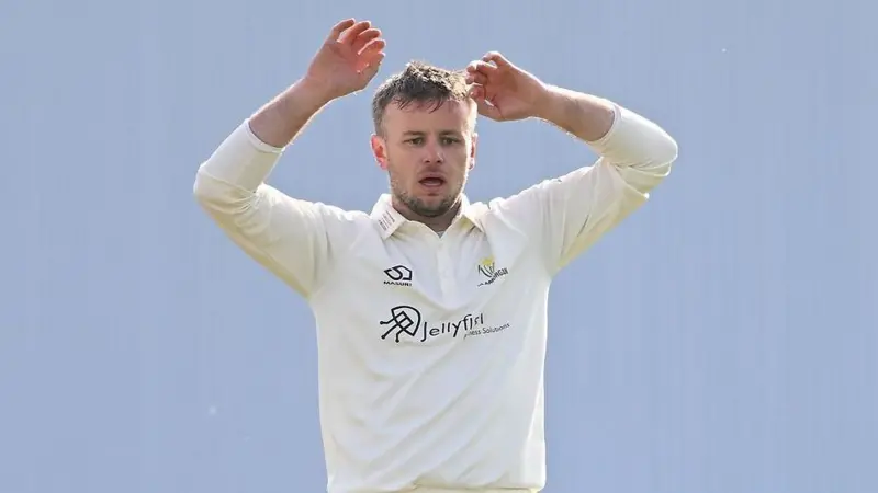 Glamorgan venció a Hampshire y logró su primera victoria de la temporada.