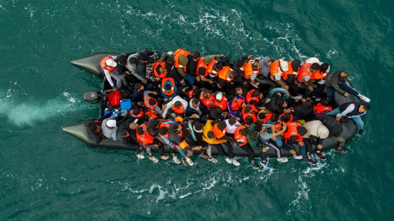 Home Office loses bid to overturn court order blocking migrant's removal