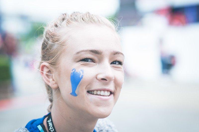 Mae 'na gyfle i bawb osod ei stamp ei hun ar yr achlysur