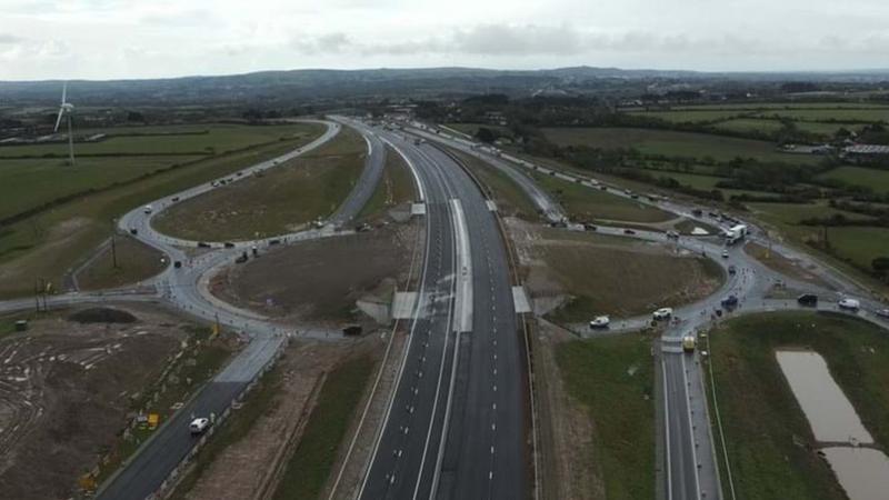 A30 in Cornwall road closure for National Highways works - BBC News