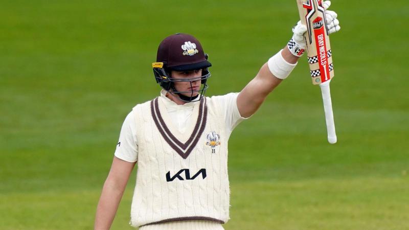 Record stand as Surrey draw with Warwickshire