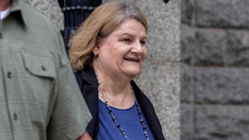 Ex-US judge spared from prison for helping migrant evade federal agents