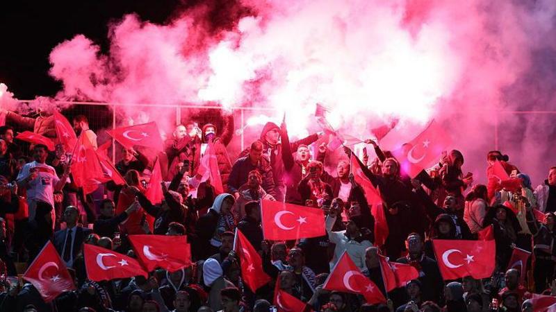 Hundreds of Turkish officials found with betting accounts