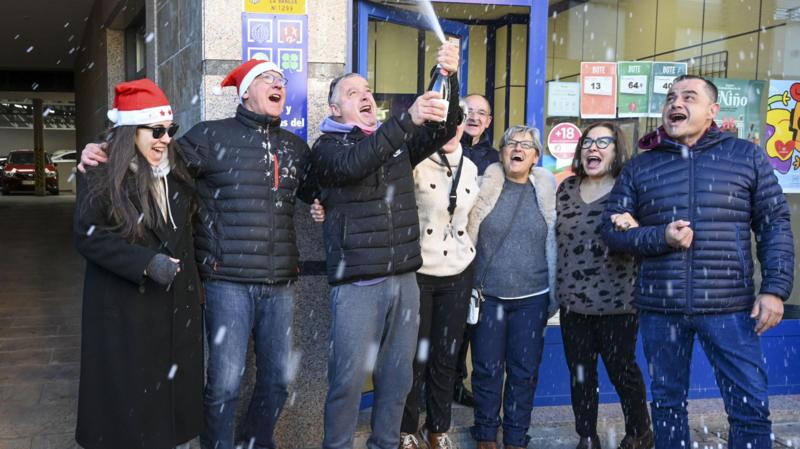 Wildfire-hit town wins 468m euros in Spain's Christmas lottery
