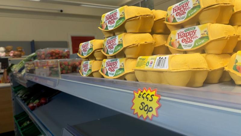 Social supermarket an alternative to food banks