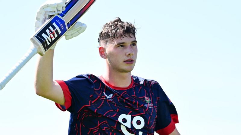 Rocky Flintoff hits first professional century for Lancs