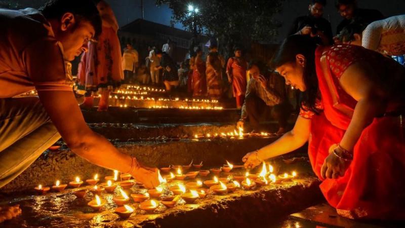 India sparkles as millions celebrate Diwali festival