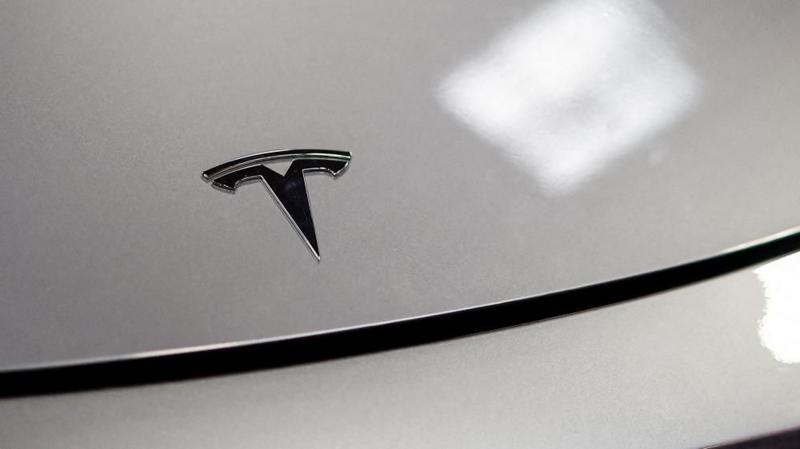 Tesla asks court to throw out fatal crash verdict
