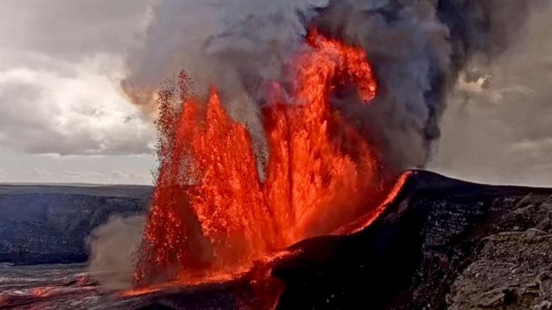 Watch: Lava soars 1,100ft above Hawaii's Kilauea in latest eruption