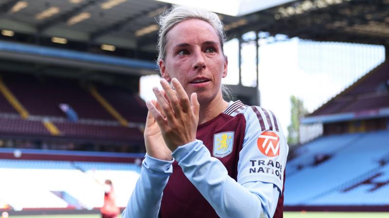 Nobbs Breaks WSL Record, Signs with Newcastle!