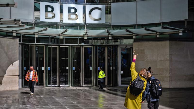 BBC announces 550 job cuts as first part of £500m savings plan