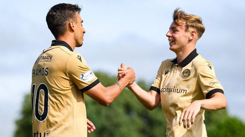 St Mirren's Samuel Ramos and Luke Douglas celebrate