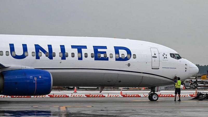 United Airlines halts flight departures across US over 'technology issues'
