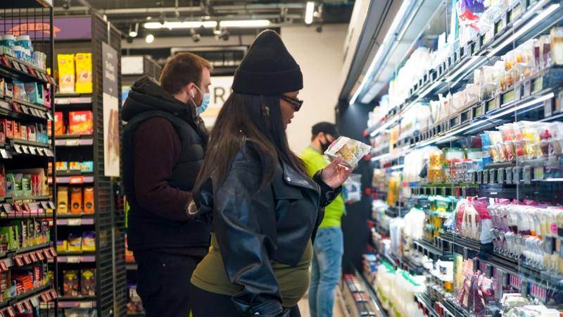 Amazon to close its UK grocery stores