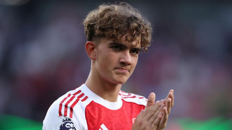 Arsenal's Strategy for Teen Prodigy Dowman: GCSEs, Mentorship, and Safeguarding