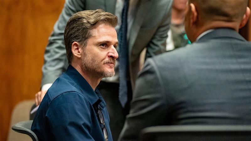 Hawaii doctor found guilty of trying to kill wife on hike