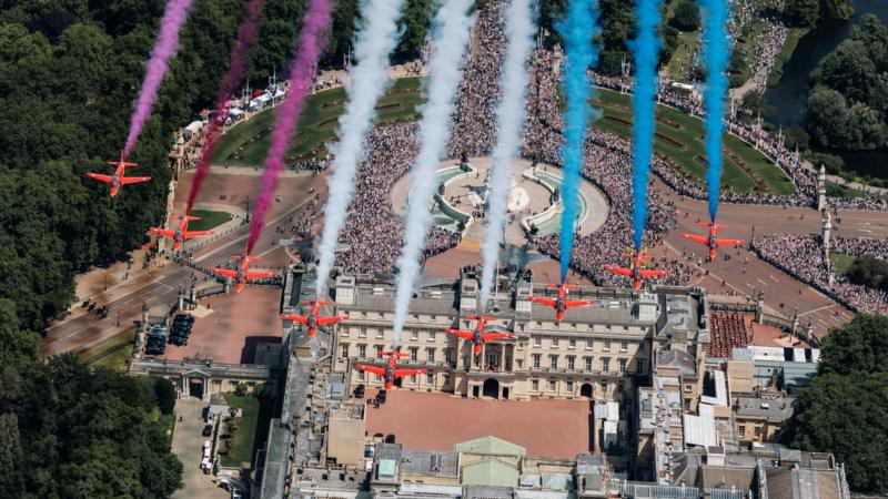 Red Arrows to get new jets replacing ageing Hawk
