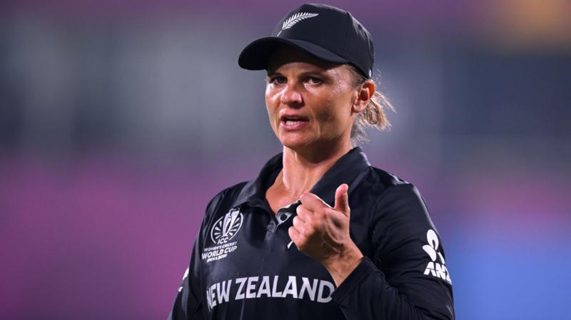 New Zealand great Bates to retire from internationals