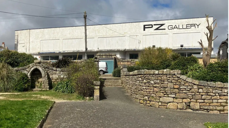 PZ Gallery