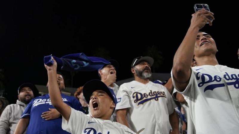 Major League Baseball signs deals with Netflix, ESPN and NBCUniversal