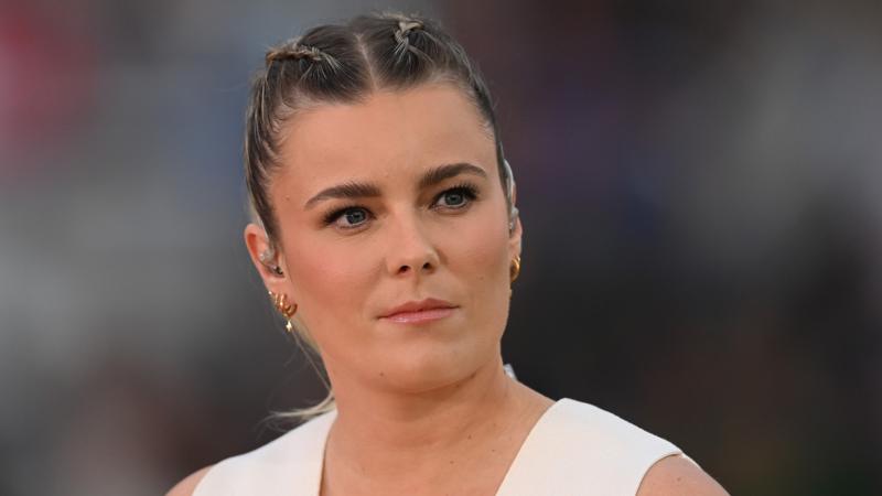 Women shouldn't be scared to discuss periods - Hartley