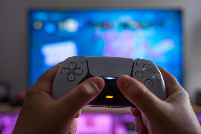 PlayStation Network down, leaving thousands of gamers unable to play
