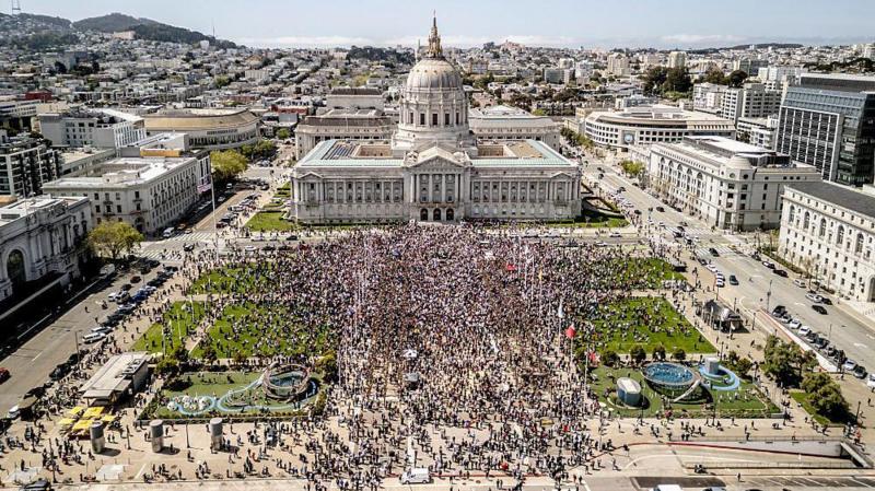 San Francisco event aims to top 135,000 record crowd