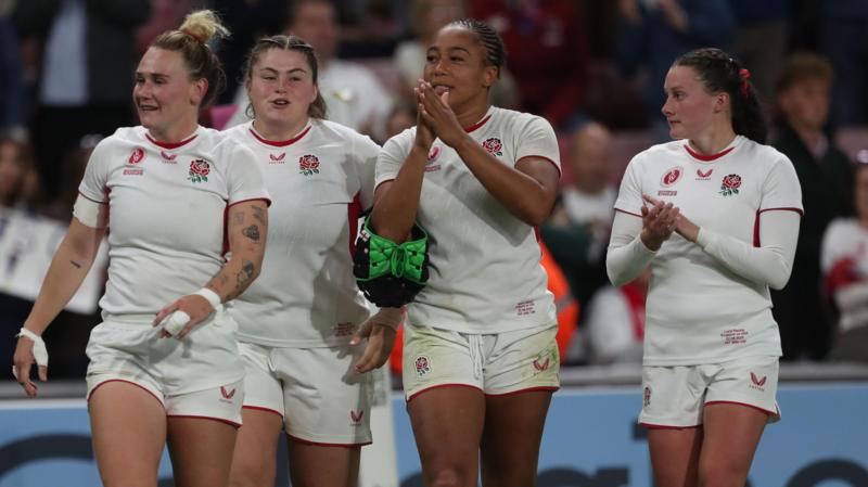 'Ignore the noise' - how World Cup favourites England can beat the pressure