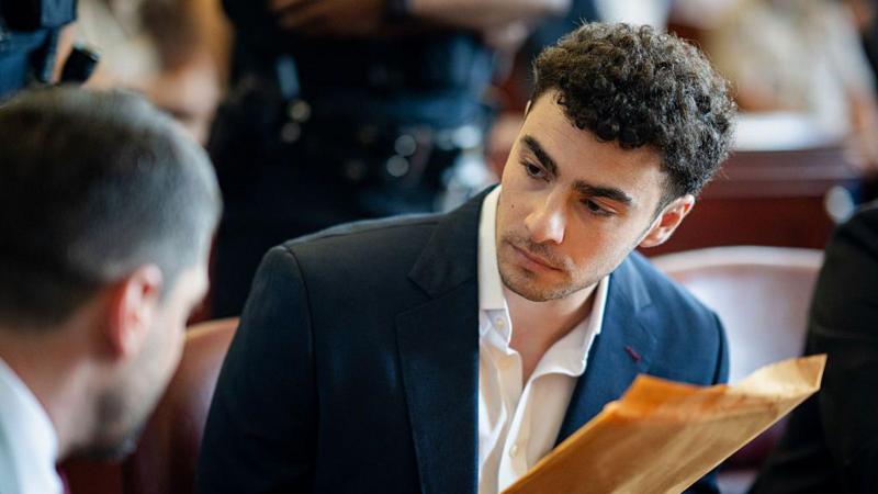 Mangione's lawyers plan psychiatric defence in state murder trial
