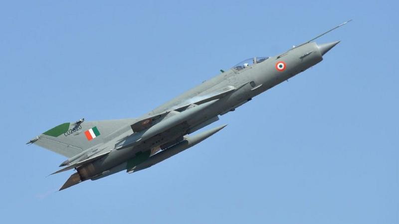 The sun sets on India's iconic and controversial Soviet fighter jet
