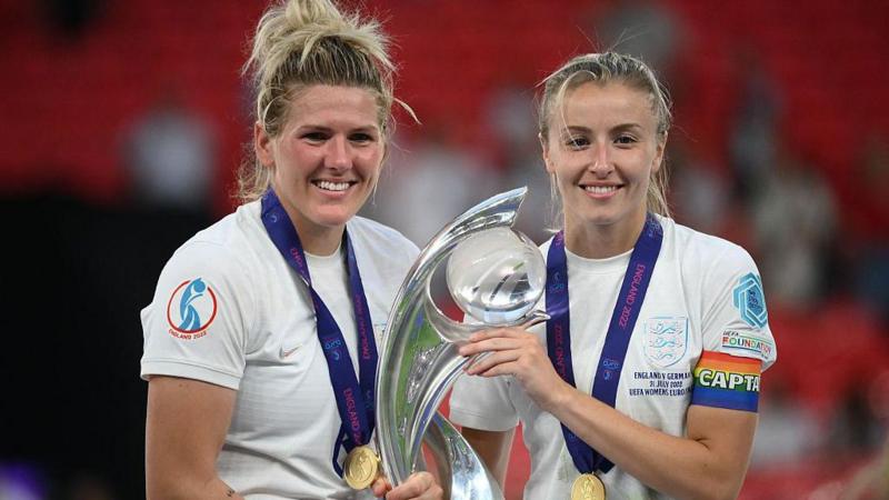 Millie Bright: England defender retires from international football ...