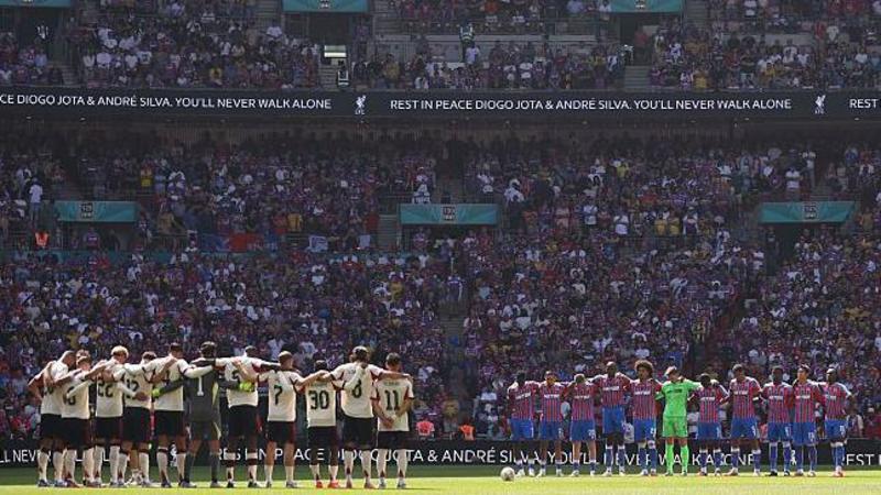 Slot Defends Fans Over Jota Silence Incident: No Malicious Intent