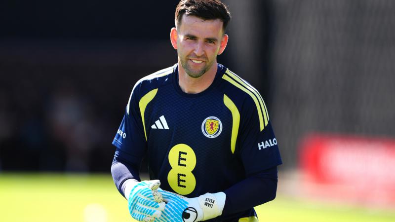 Scotland's Kelly extends 'special' Rangers stay