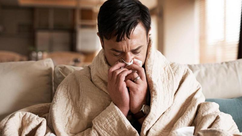 Flu cases falling ahead of Christmas, experts say