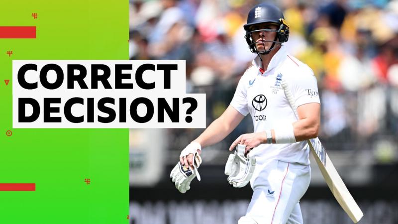 Smith is given out controversially by third umpire